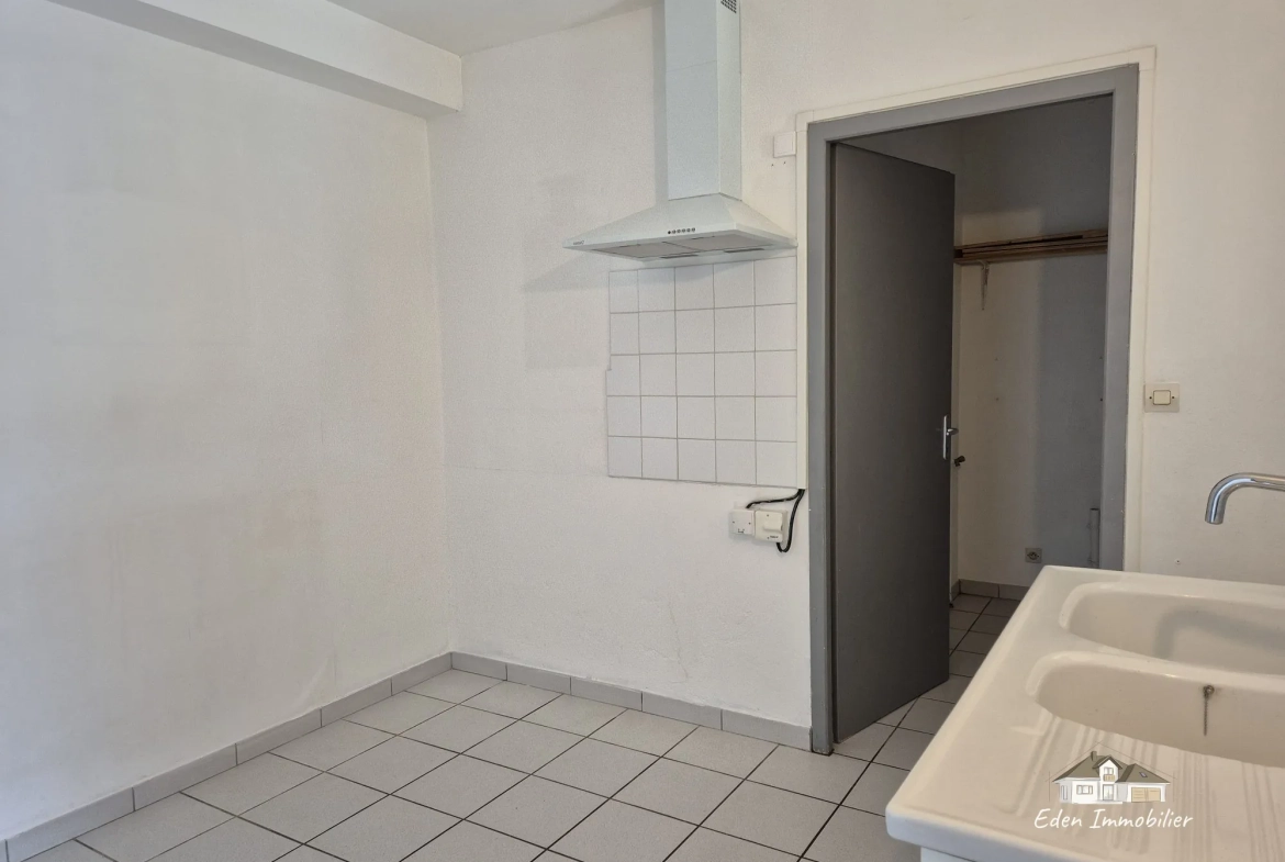Bel appartement 3 pièces avec 2 chambres à Saint-Sulpice-et-Cameyrac 