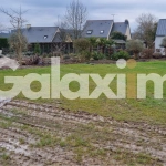 Terrain constructible de 411 m² à Guér, environnement calme et viabilisé