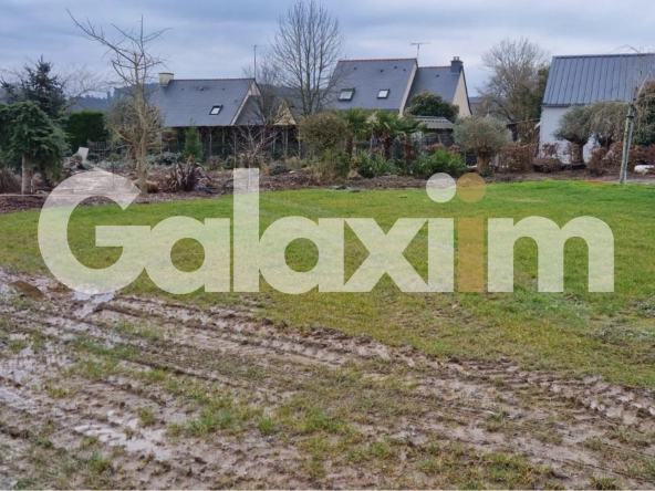 Terrain constructible de 411 m² à Guér, environnement calme et viabilisé