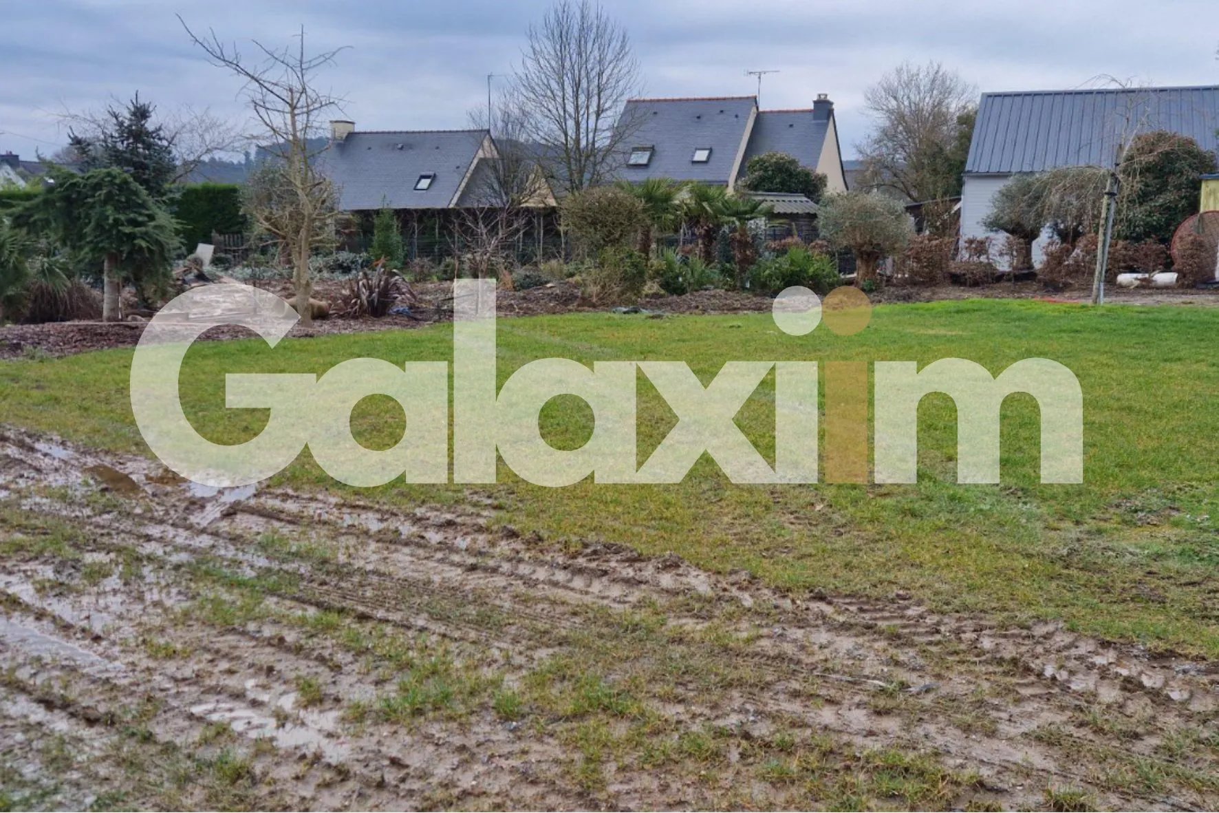 Terrain constructible de 411 m² à Guér, environnement calme et viabilisé 