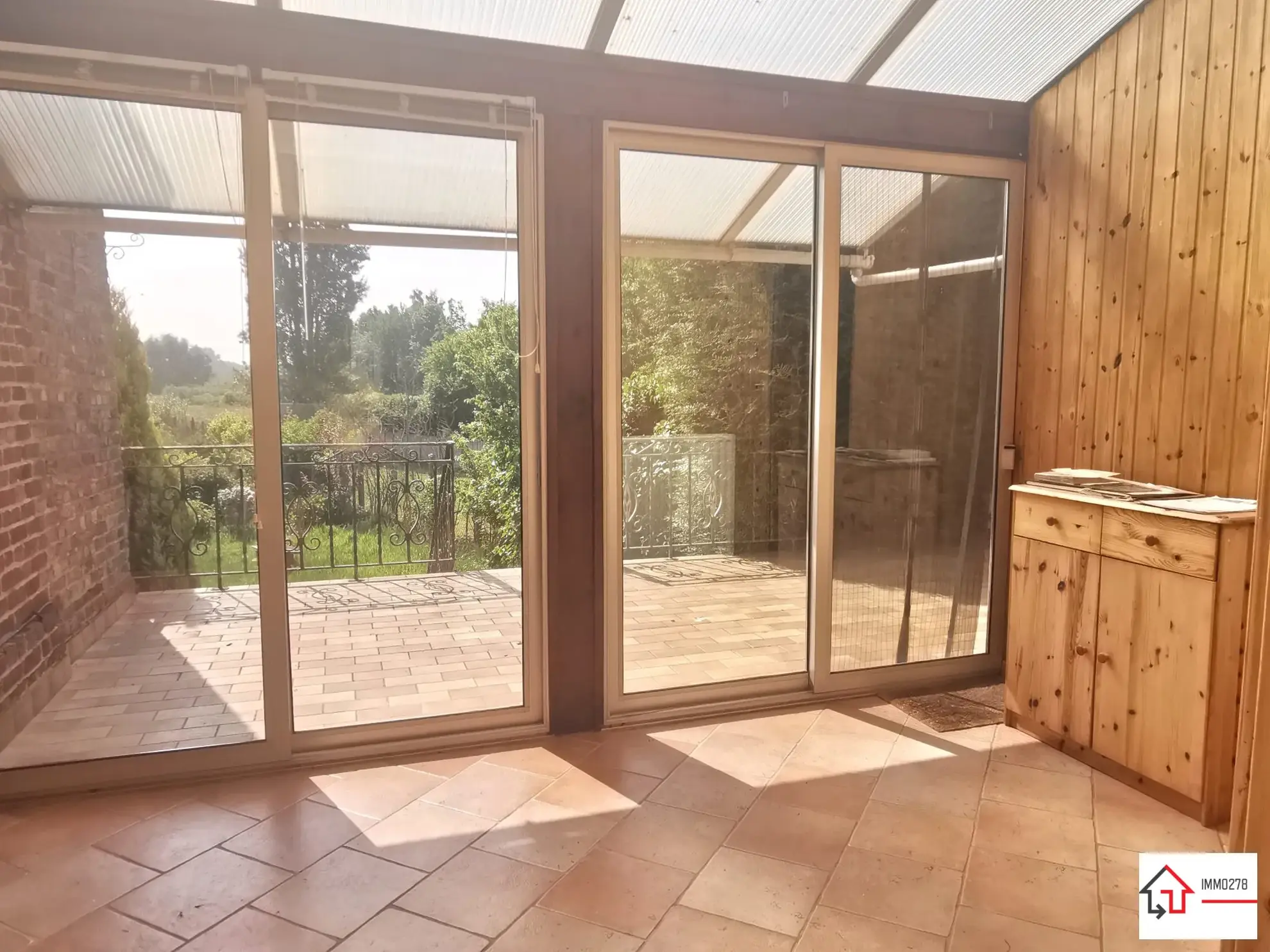 Maison mitoyenne à Oxelaëre près de Cassel – 114 m², jardin, calme 