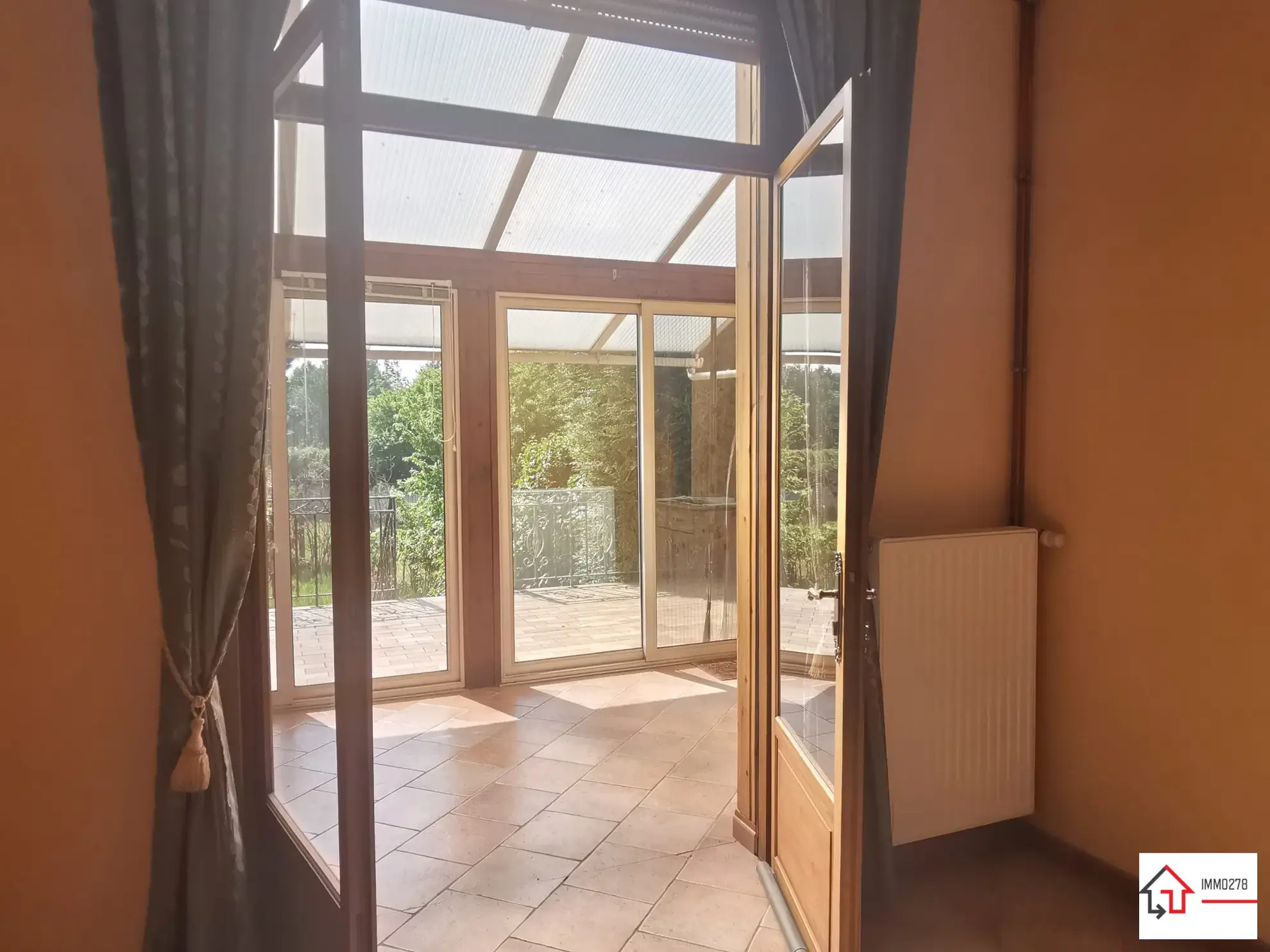 Maison mitoyenne à Oxelaëre près de Cassel – 114 m², jardin, calme 