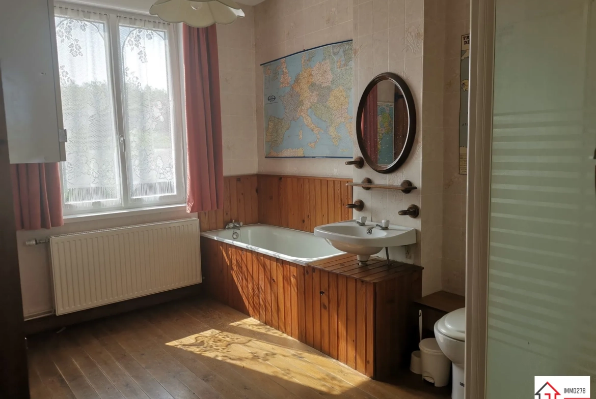Maison mitoyenne à Oxelaëre près de Cassel – 114 m², jardin, calme 