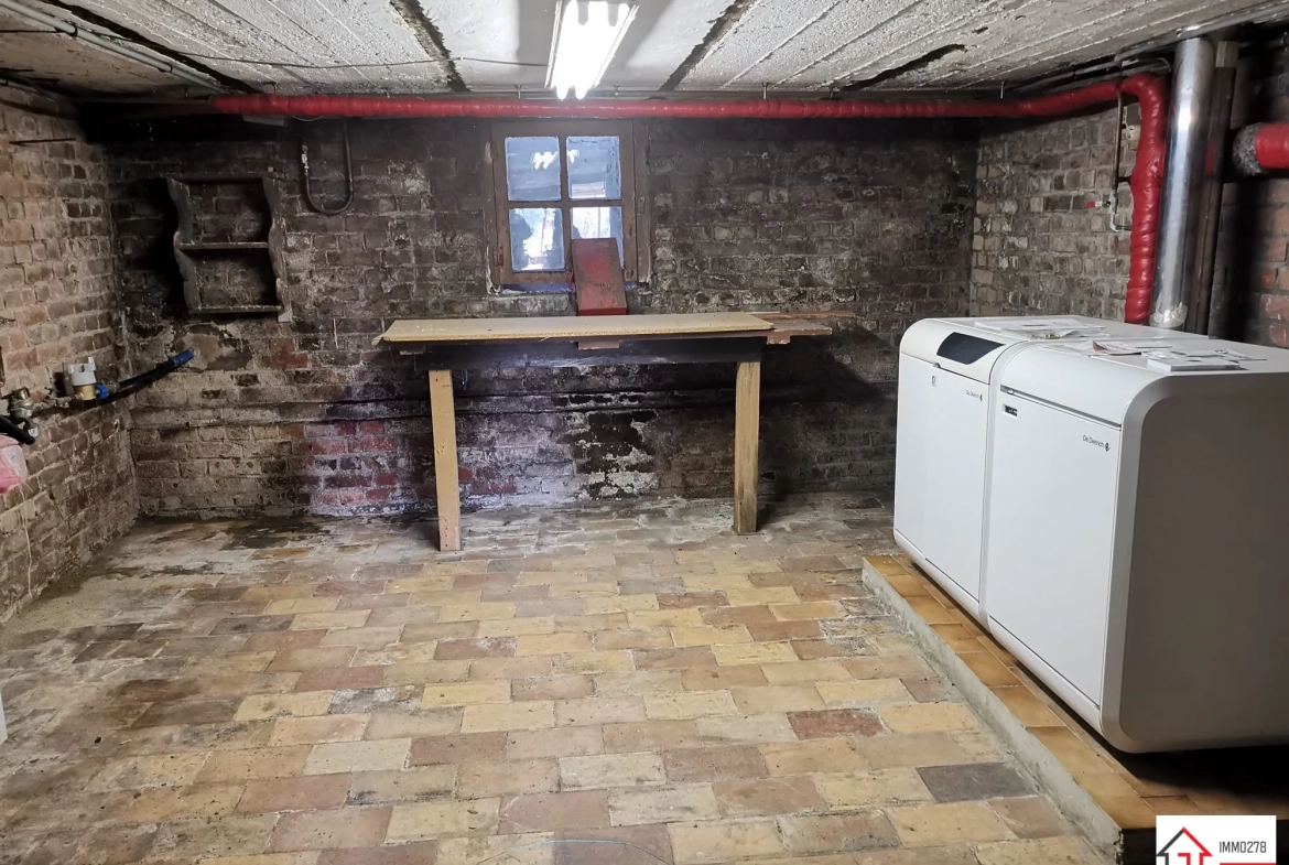Maison mitoyenne à Oxelaëre près de Cassel – 114 m², jardin, calme 