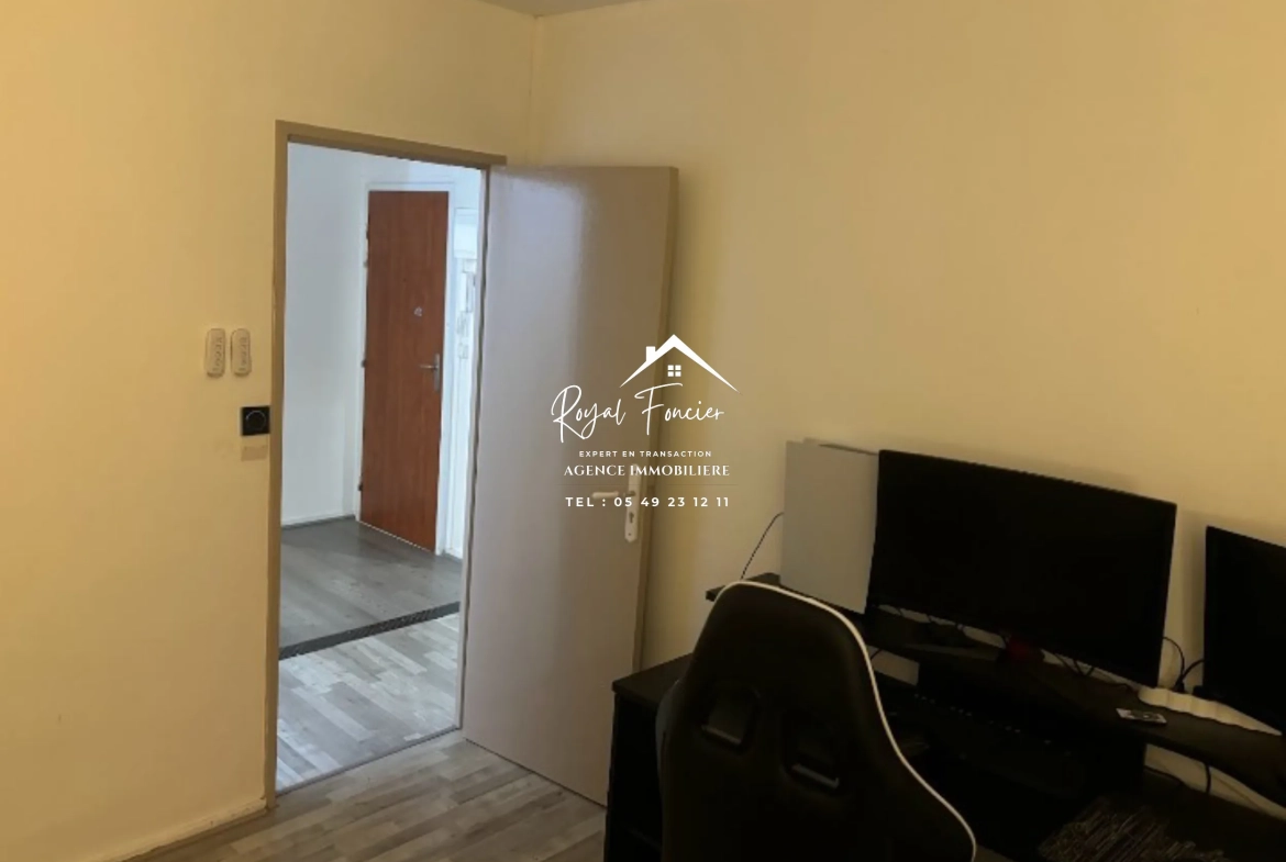Bureau ou chambre  Appartement T4 à vendre à Châtellerault - 82 m², proche centre-ville 