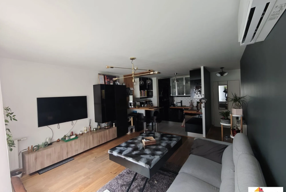 Appartement 3 pièces sécurisé avec parking à Évry-Courcouronnes 