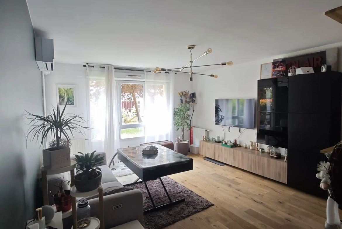 Appartement 3 pièces sécurisé avec parking à Évry-Courcouronnes 
