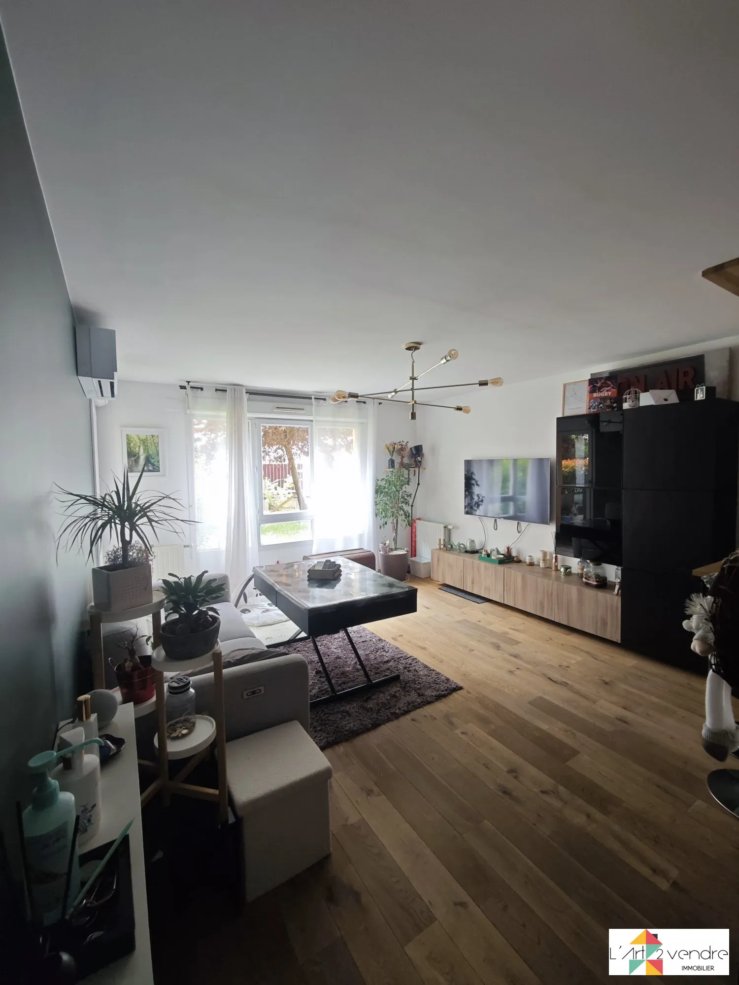 Appartement 3 pièces sécurisé avec parking à Évry-Courcouronnes 