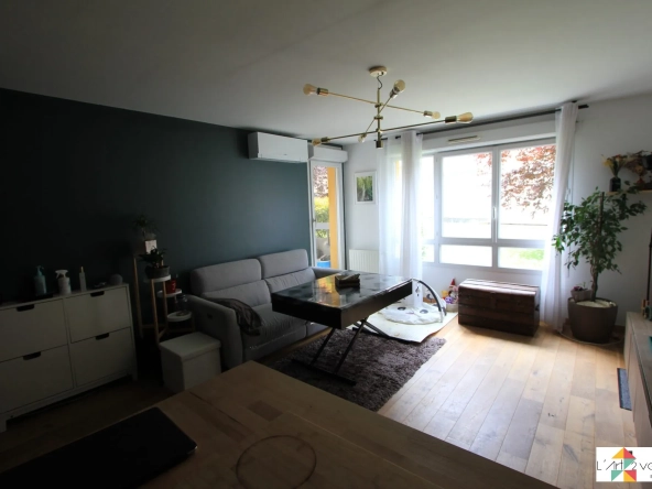 Appartement 3 pièces sécurisé avec parking à Évry-Courcouronnes