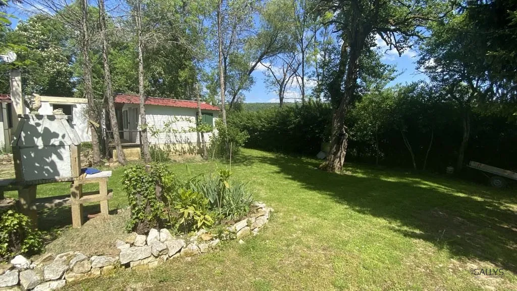 Terrain de loisir 865 m² en bord de Meuse à Ugny-sur-Meuse 