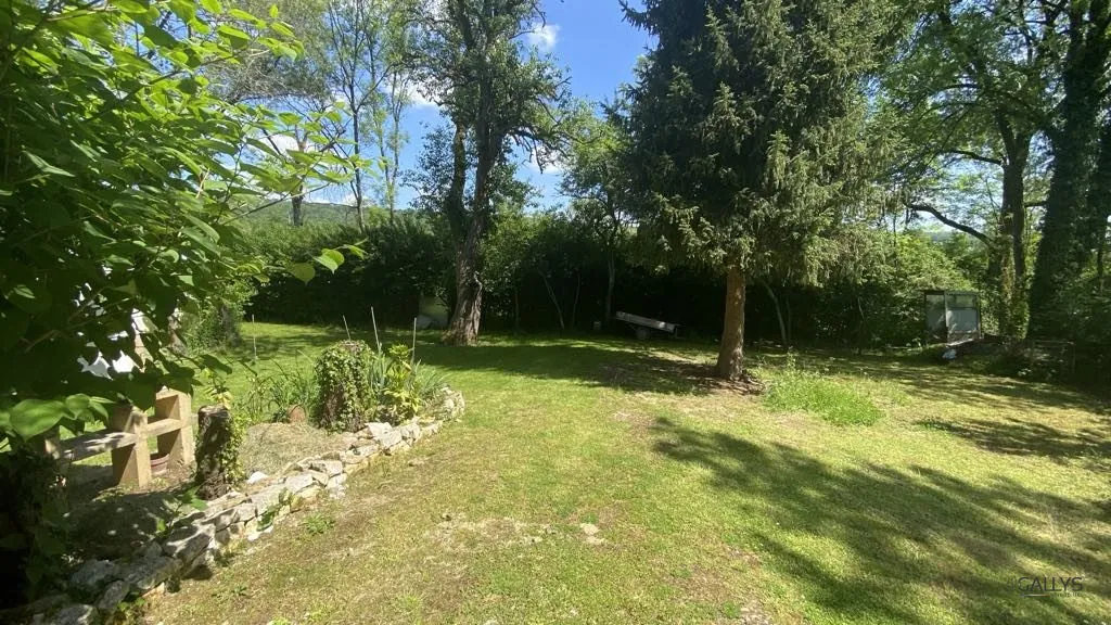 Terrain de loisir 865 m² en bord de Meuse à Ugny-sur-Meuse 
