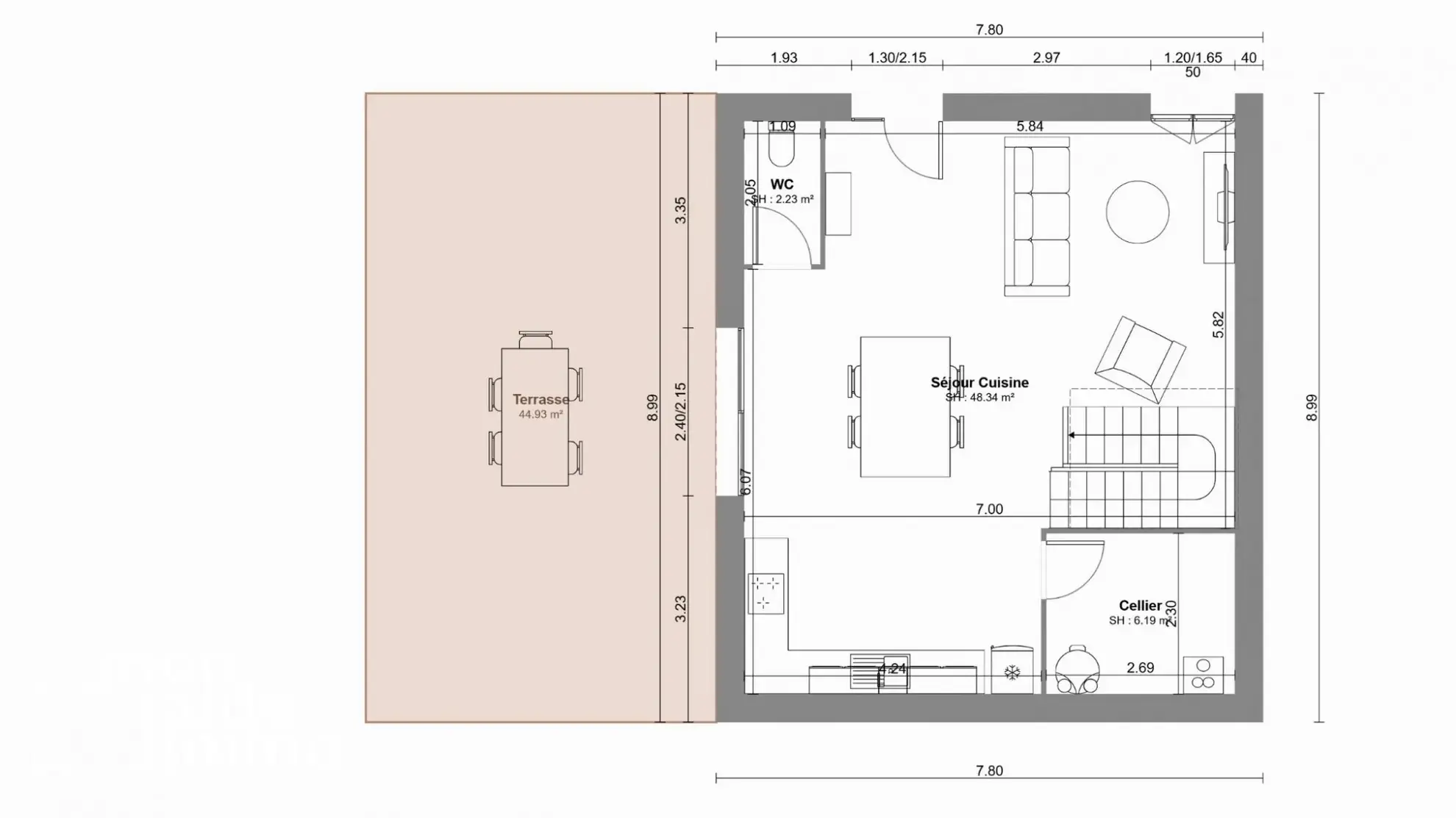 Maison de ville à rénover de 120 m² à Naujan et Postiac avec cour et parking privé 