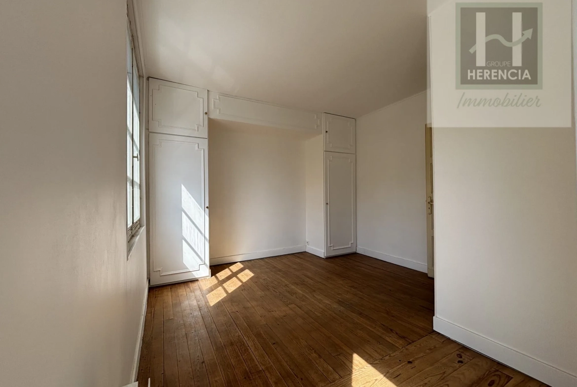 Belle maison à Angoulême de 129 m² proche gare et centre-ville avec terrasse 