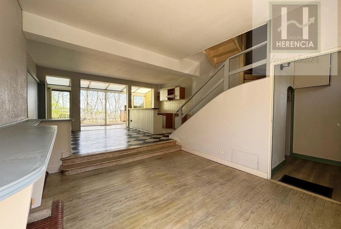 Belle maison à Angoulême de 129 m² proche gare et centre-ville avec terrasse 