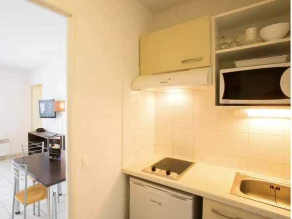 Studio loué à Mérignac avec rentabilité de 7.10% - Investissement idéal