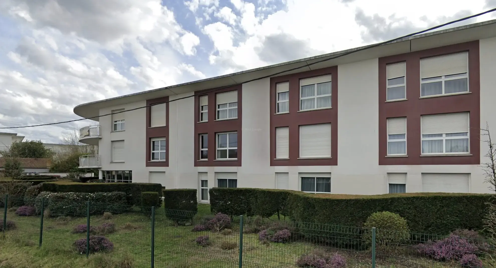 Studio loué à Mérignac avec rentabilité de 7.10% - Investissement idéal 