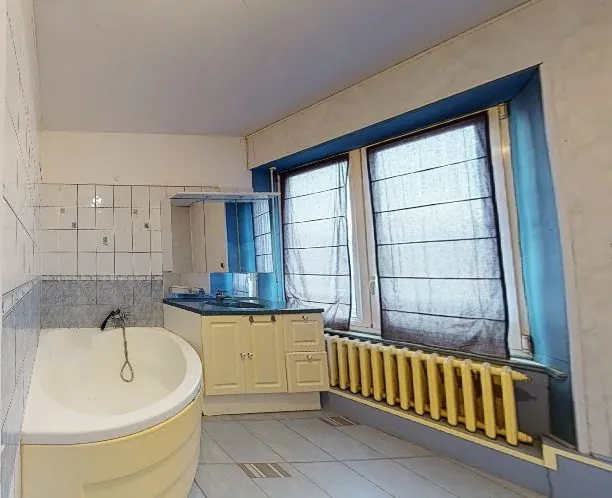Appartement T5 lumineux à Héricourt avec terrasse en bord de l'eau 