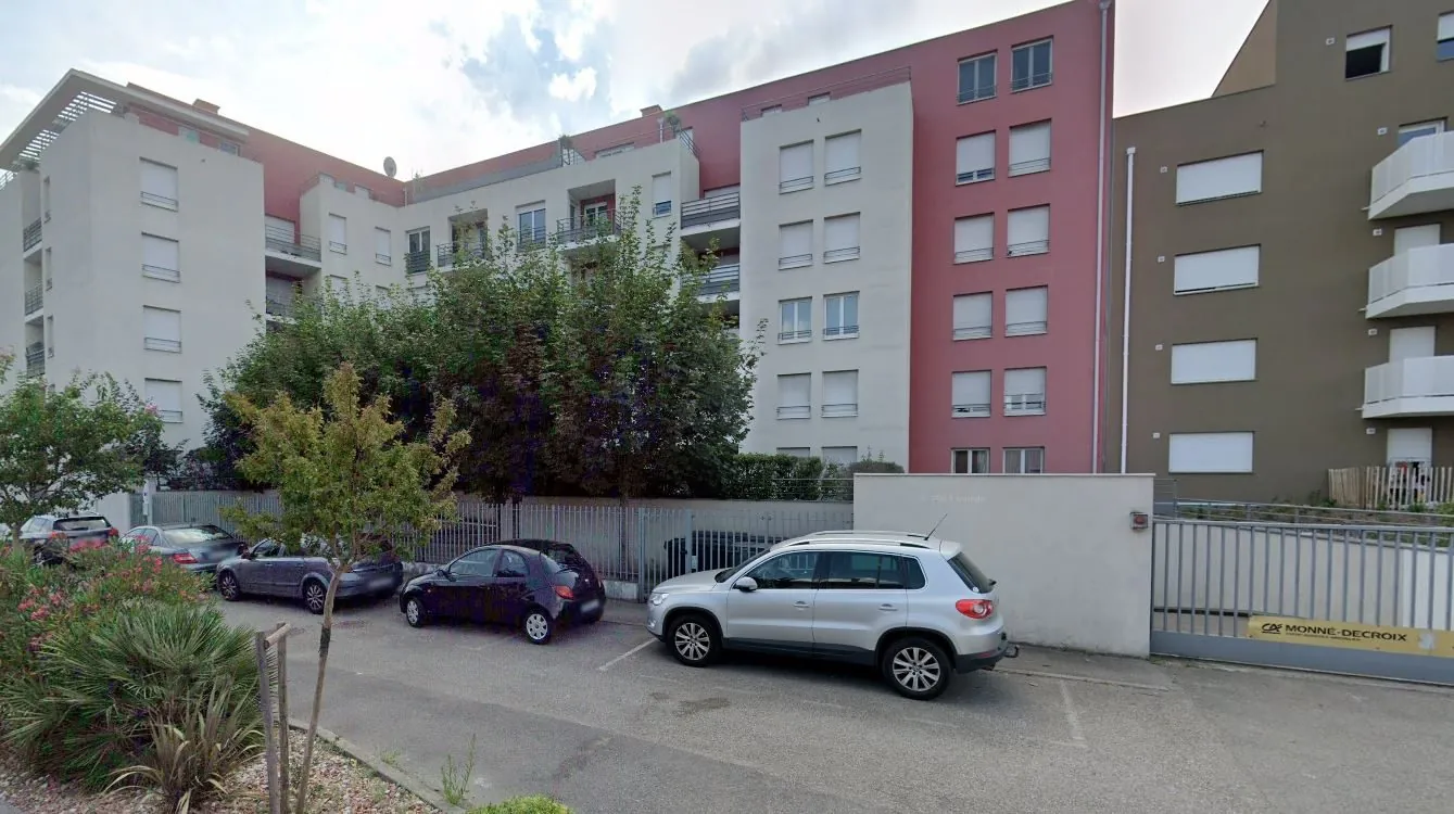 Appartement T2 à vendre à Grigny - Bonne rentabilité et résidence sécurisée 