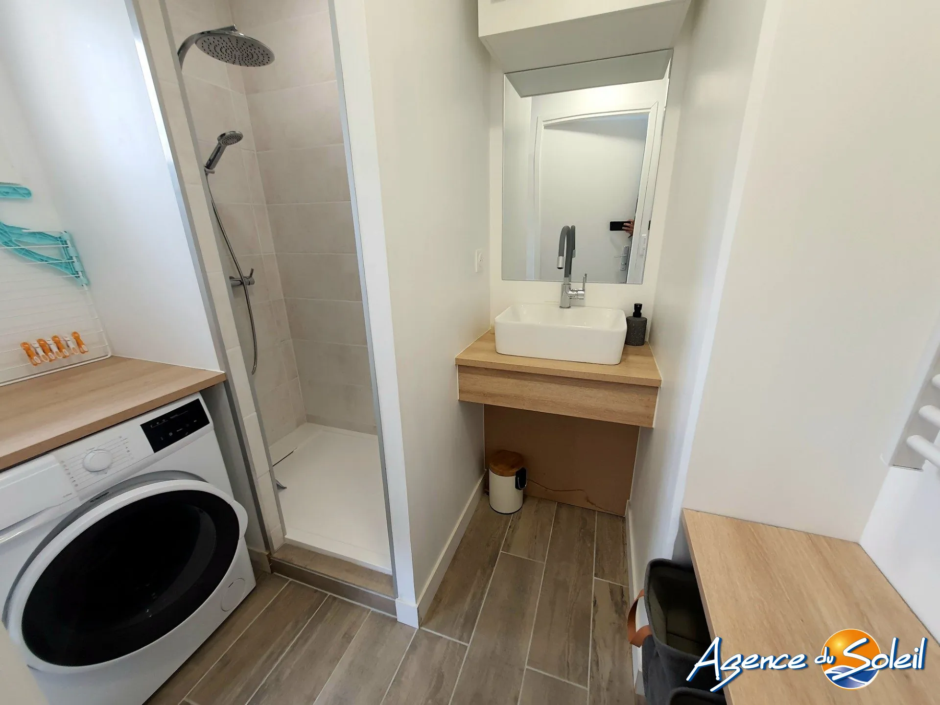 Appartement rénové avec terrasse et parking à Gruissan 