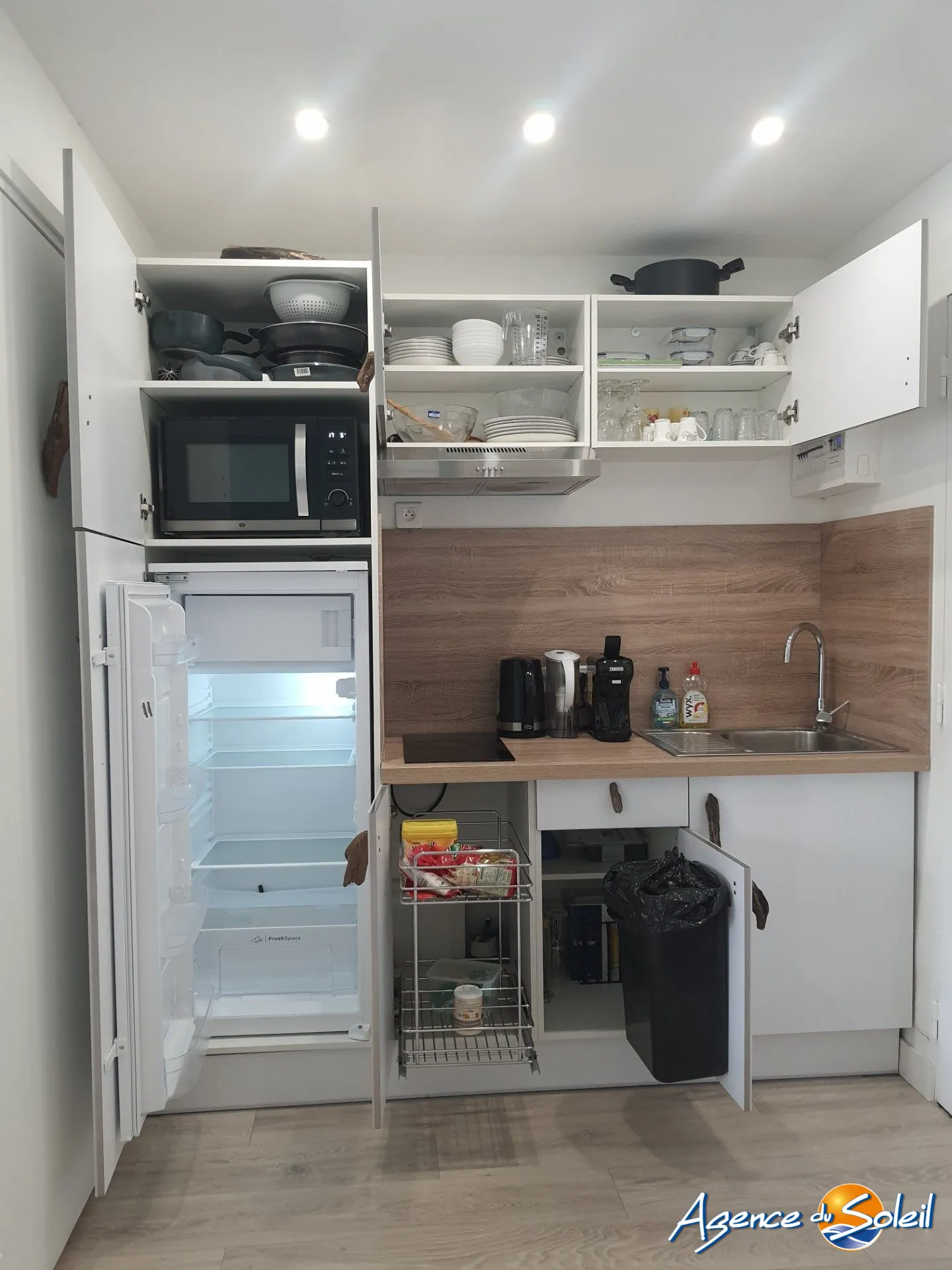 Appartement rénové avec terrasse et parking à Gruissan 