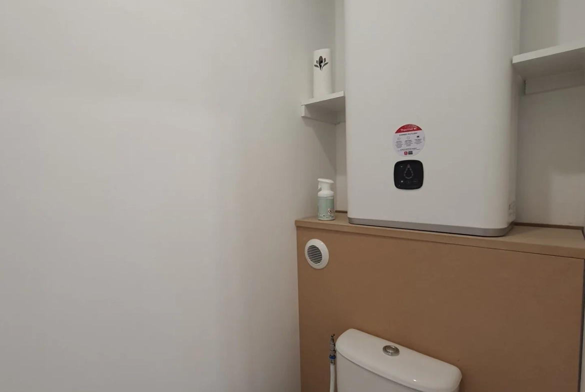 Appartement rénové avec terrasse et parking à Gruissan 
