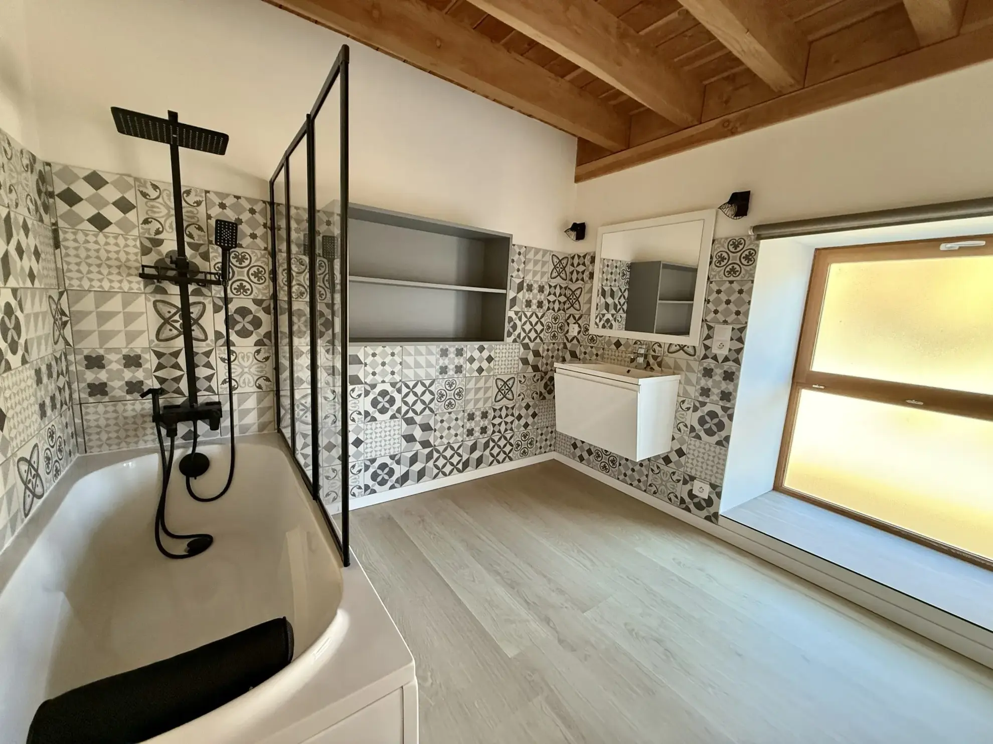 Maison de village rénovée de 90 m² au cœur de Beaujeu 