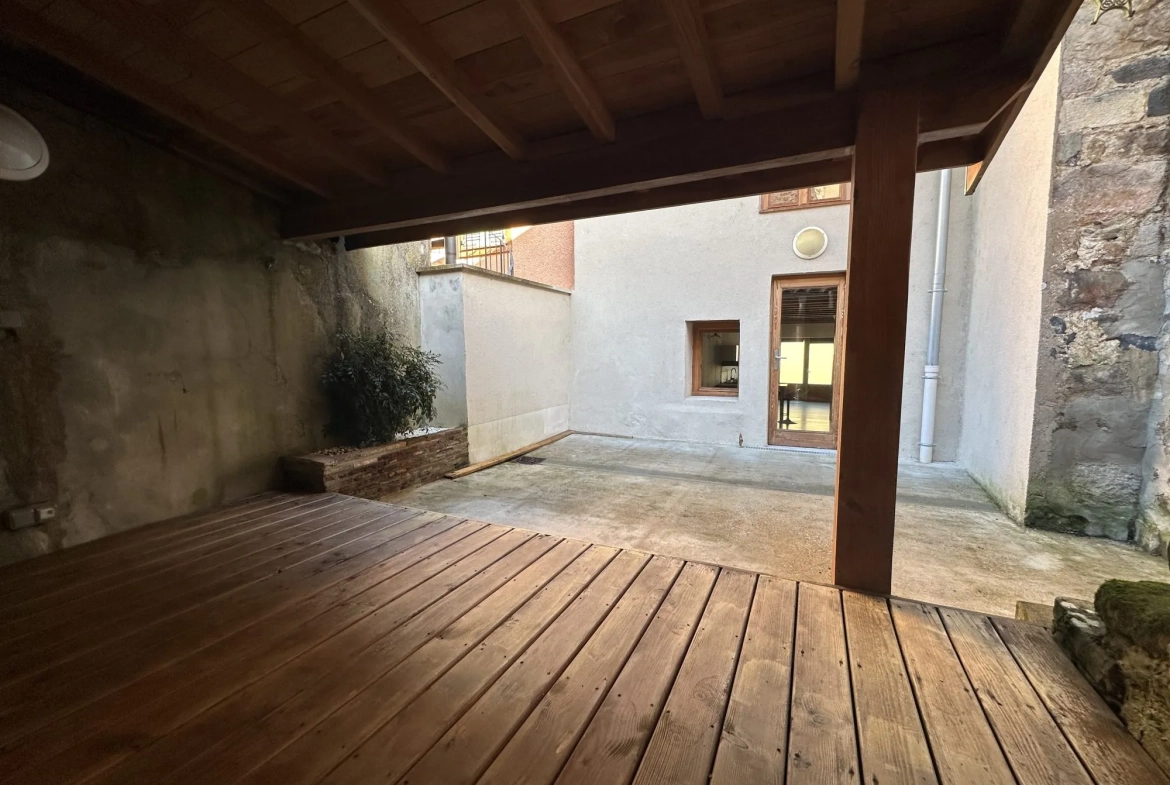 Maison de village rénovée de 90 m² au cœur de Beaujeu 