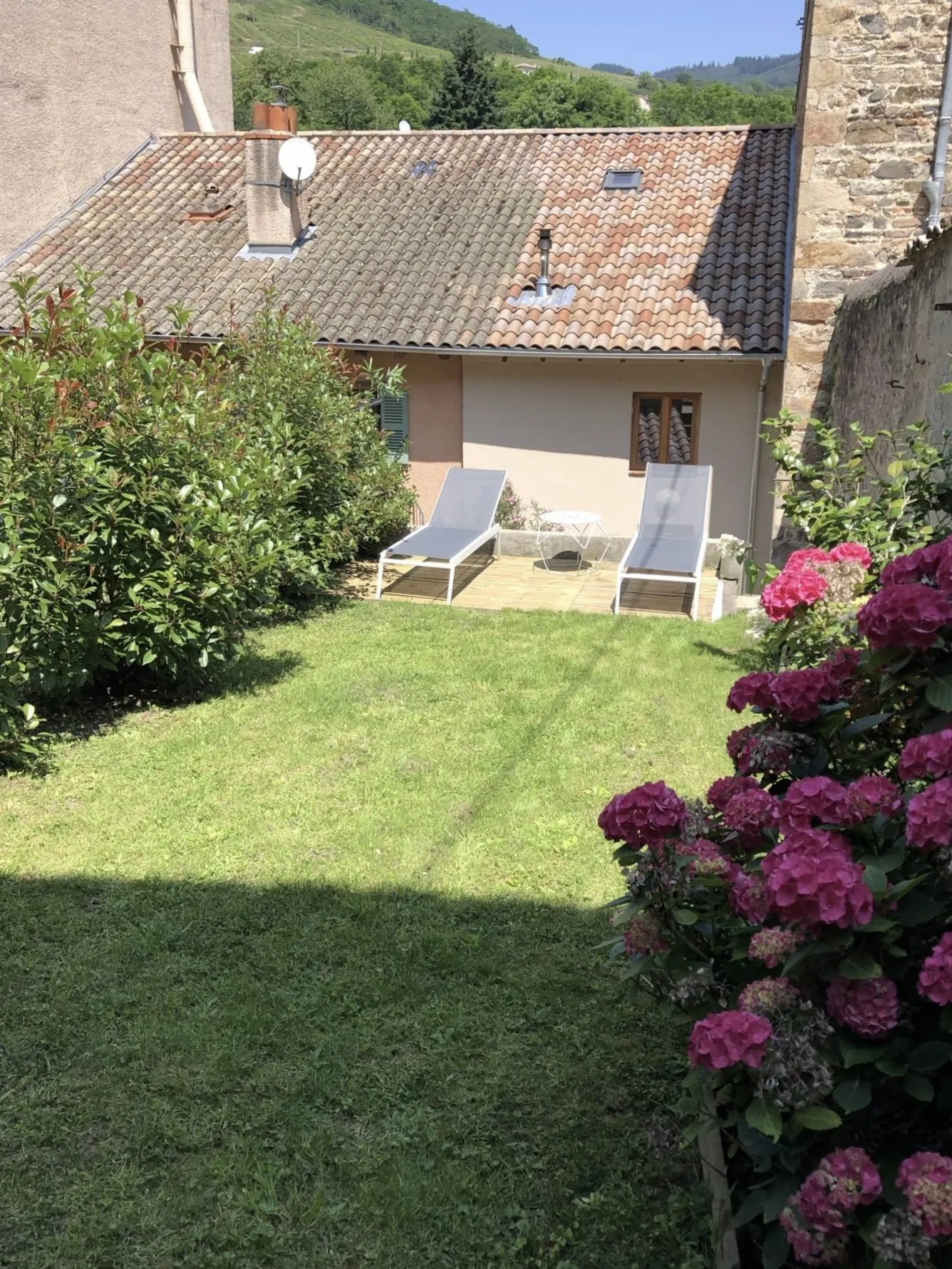 Maison de village rénovée de 90 m² au cœur de Beaujeu 