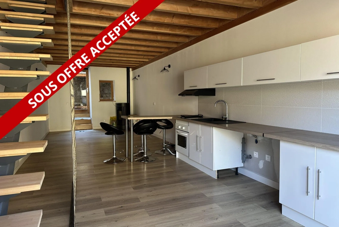 Maison de village rénovée de 90 m² au cœur de Beaujeu 