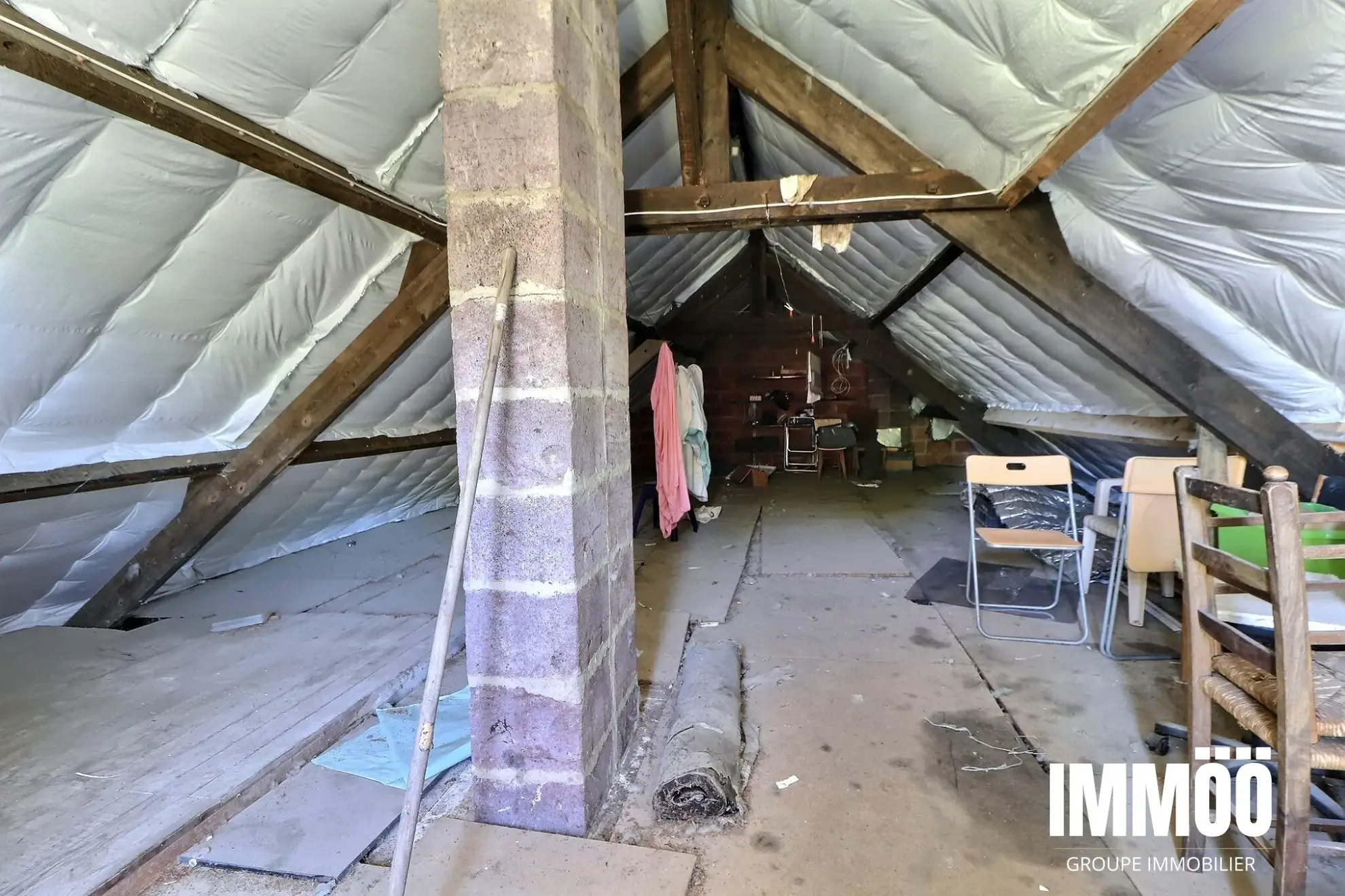 Charmante maison à rénover de 77 m² avec jardin de 2000 m² en campagne 
