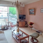 Appartement T2 spacieux avec parking et cave au centre du Mans