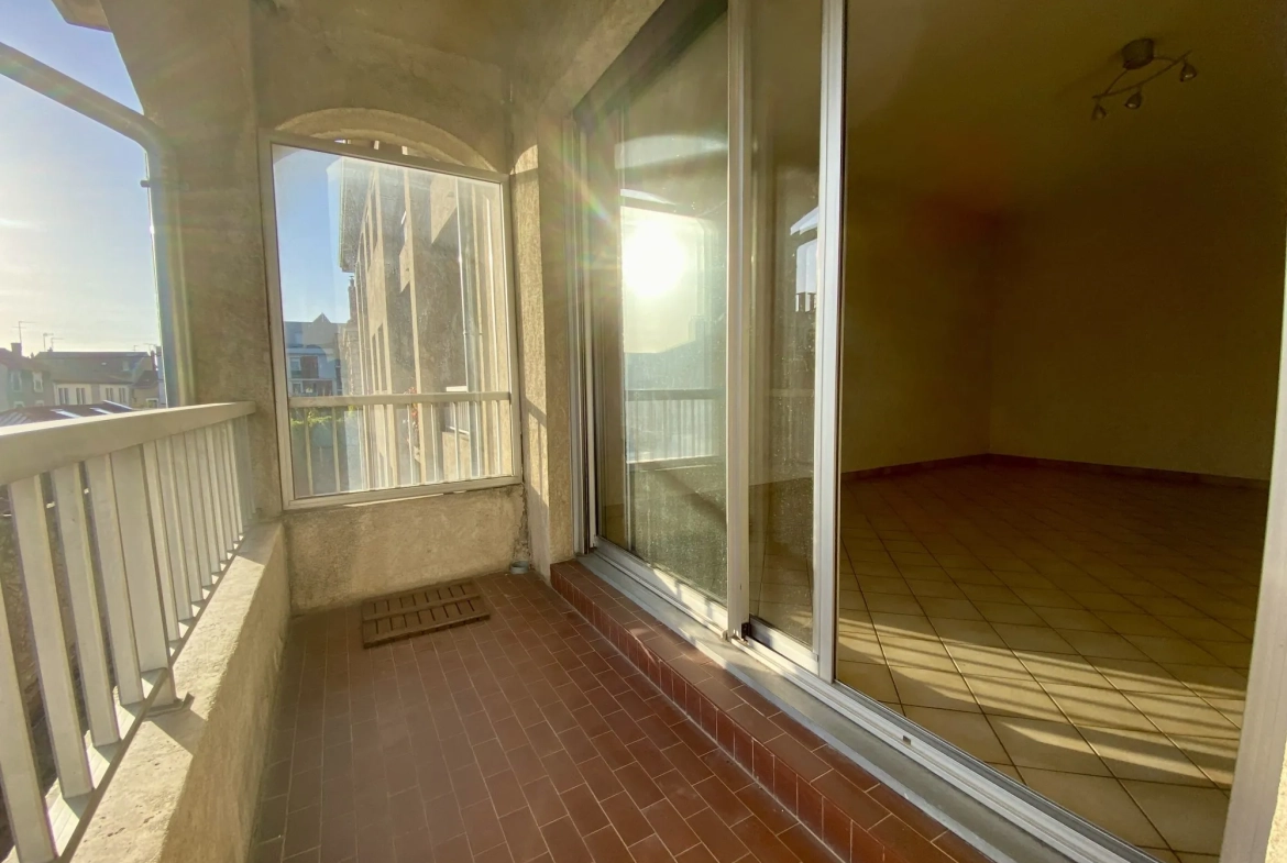 Appartement traversant 60 m² avec garage à Romans-sur-Isère 
