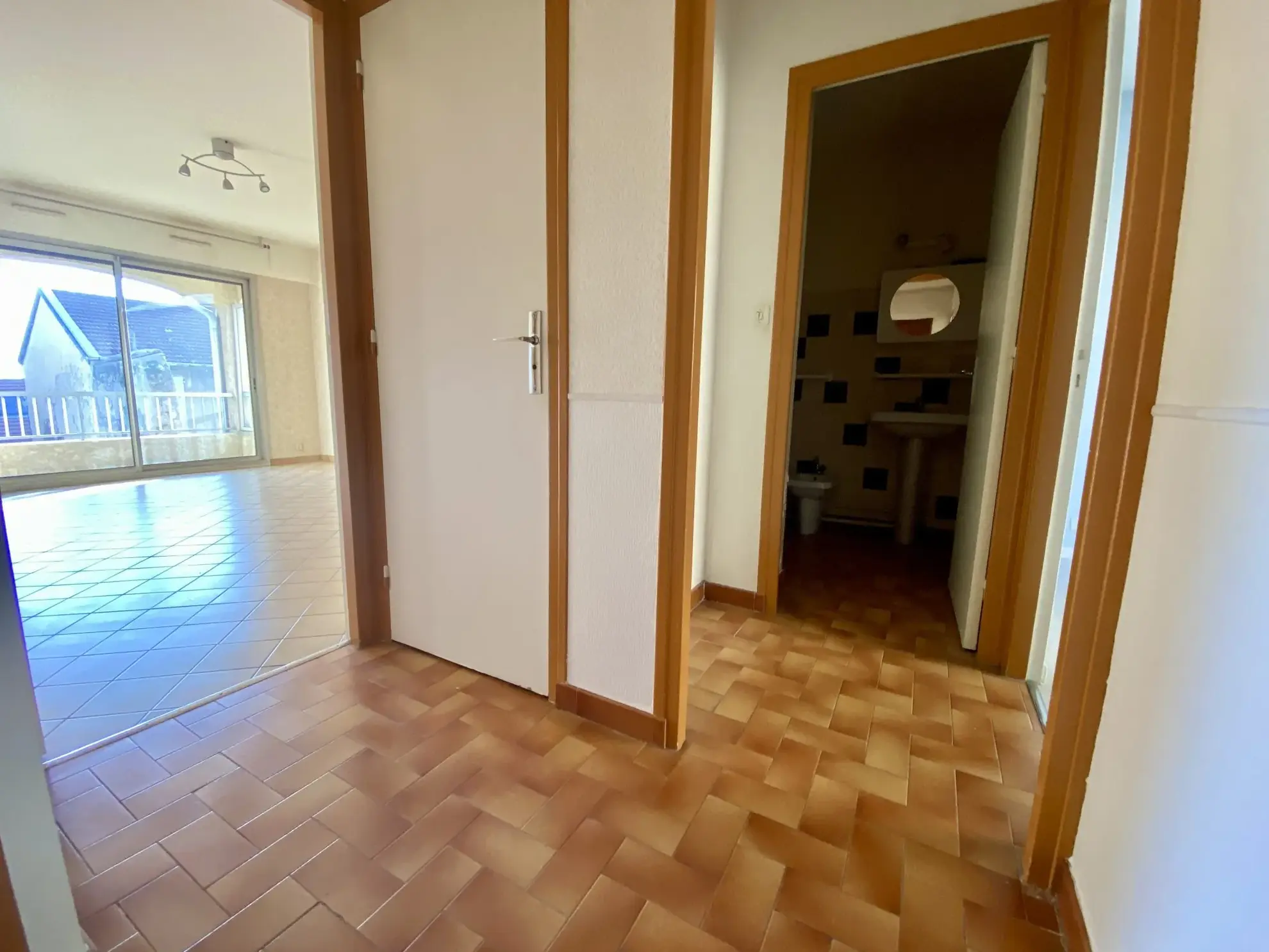 Appartement traversant 60 m² avec garage à Romans-sur-Isère 