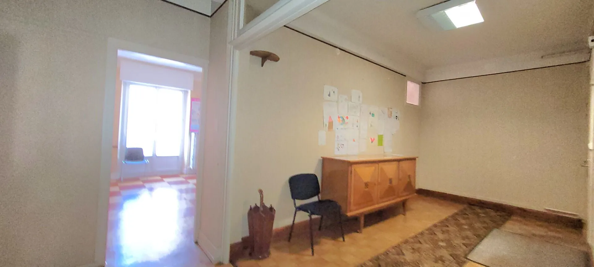 Appartement lumineux de 174,64 m² en centre-ville de Saint-Dié-des-Vosges avec balcon et cave 
