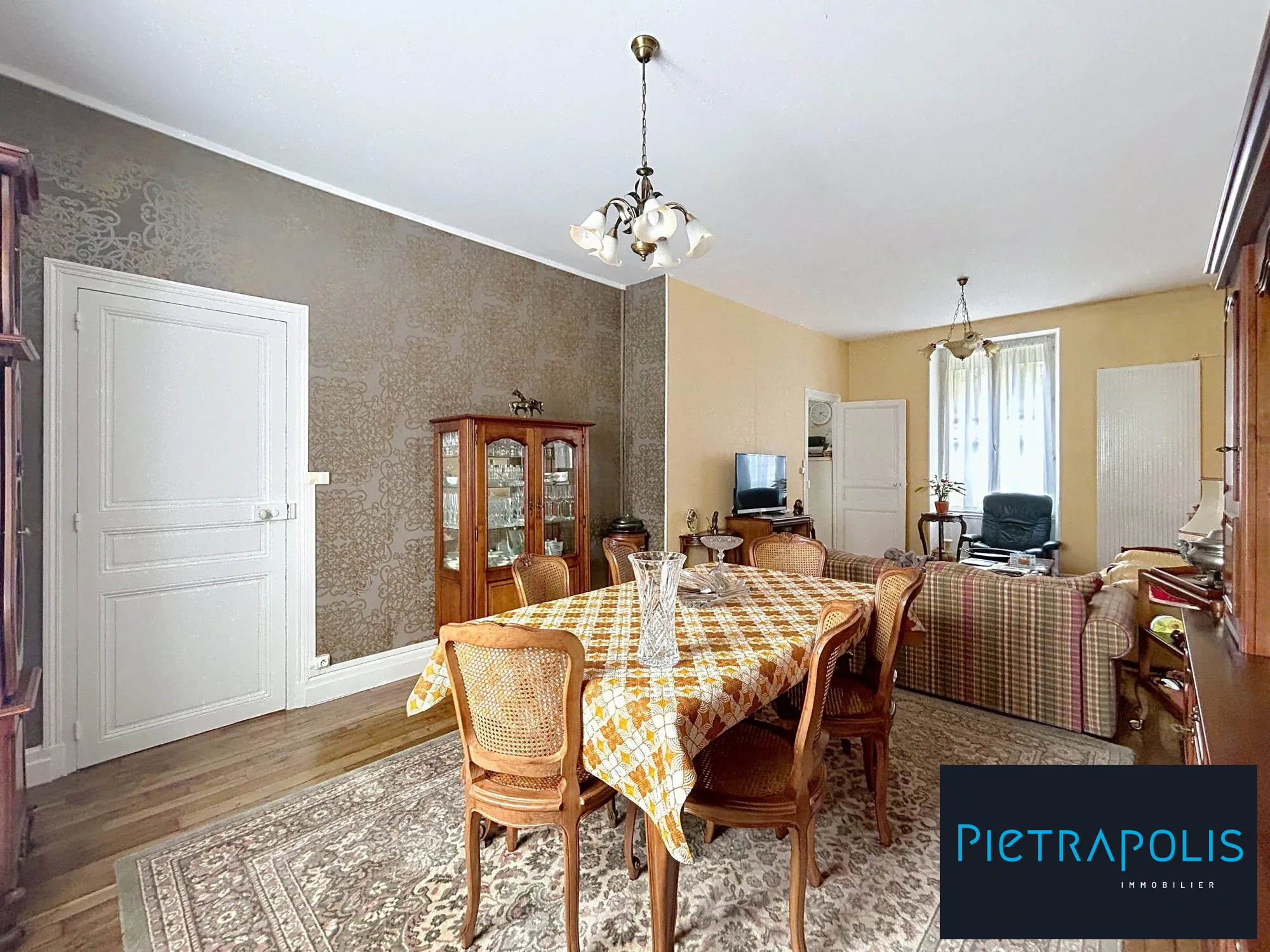Maison à vendre à Chaumont - 3 chambres, atelier et gros potentiel 