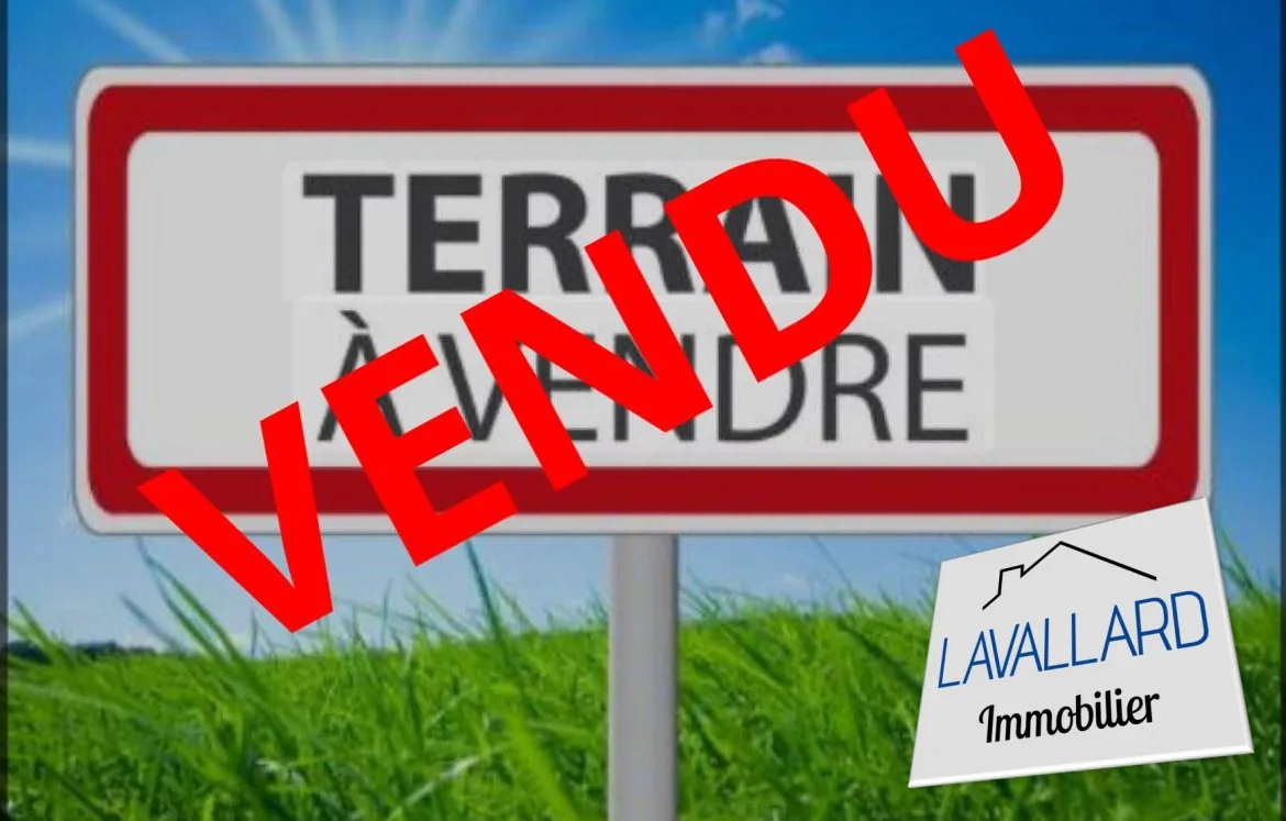 Terrain constructible de 850 m² à Mézières en Santerre – Hors lotissement 