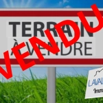 Terrain constructible de 850 m² à Mézières en Santerre – Hors lotissement