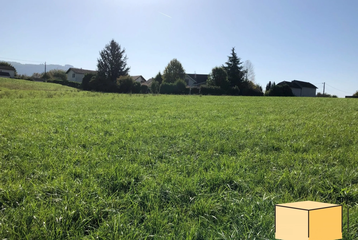 Parcelle à bâtir de 603 m² à Belley, secteur résidentiel 