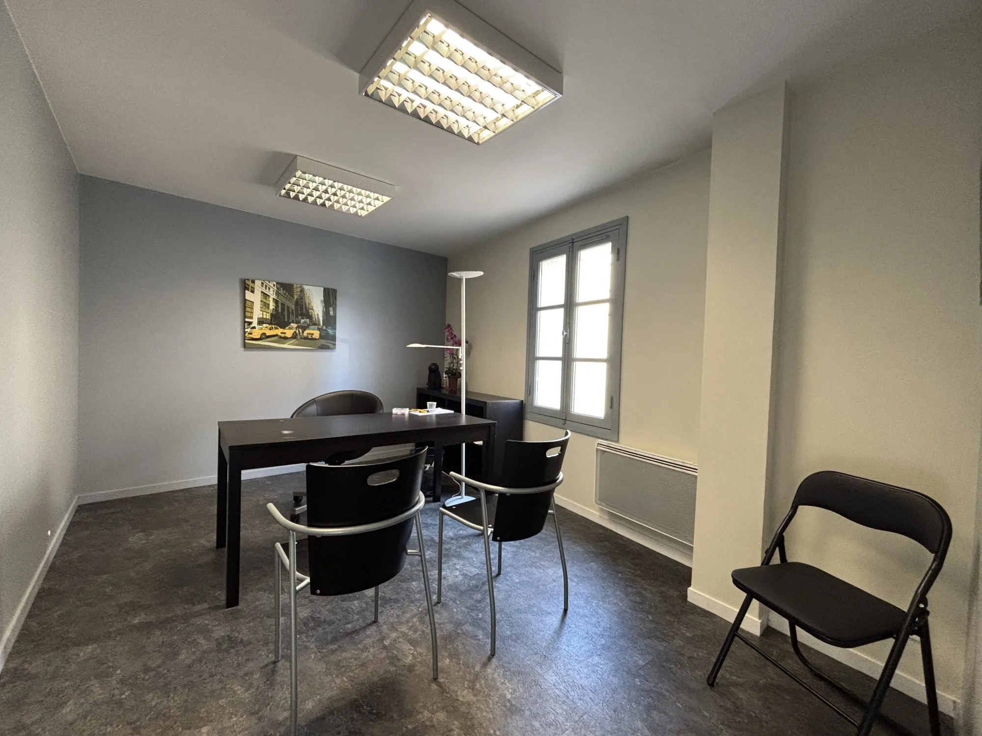 Vente Bureau de 27 m² en hyper centre d'Ambares-et-Lagrave 