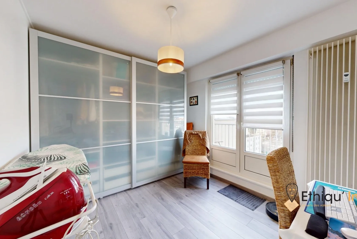 Attique F3 avec deux terrasses et vue sur Strasbourg - Dernier étage 