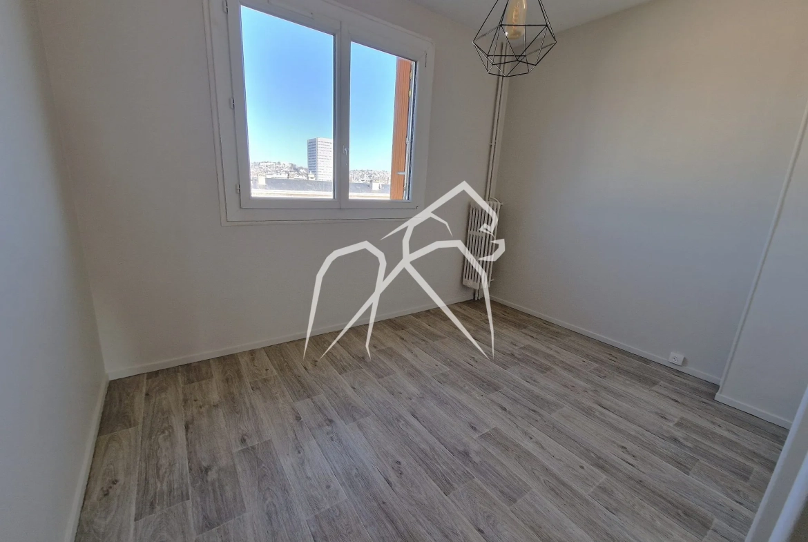 Appartement T3/4 lumineux de 61,84 m² à Rouen quai rive Sud (76100) 