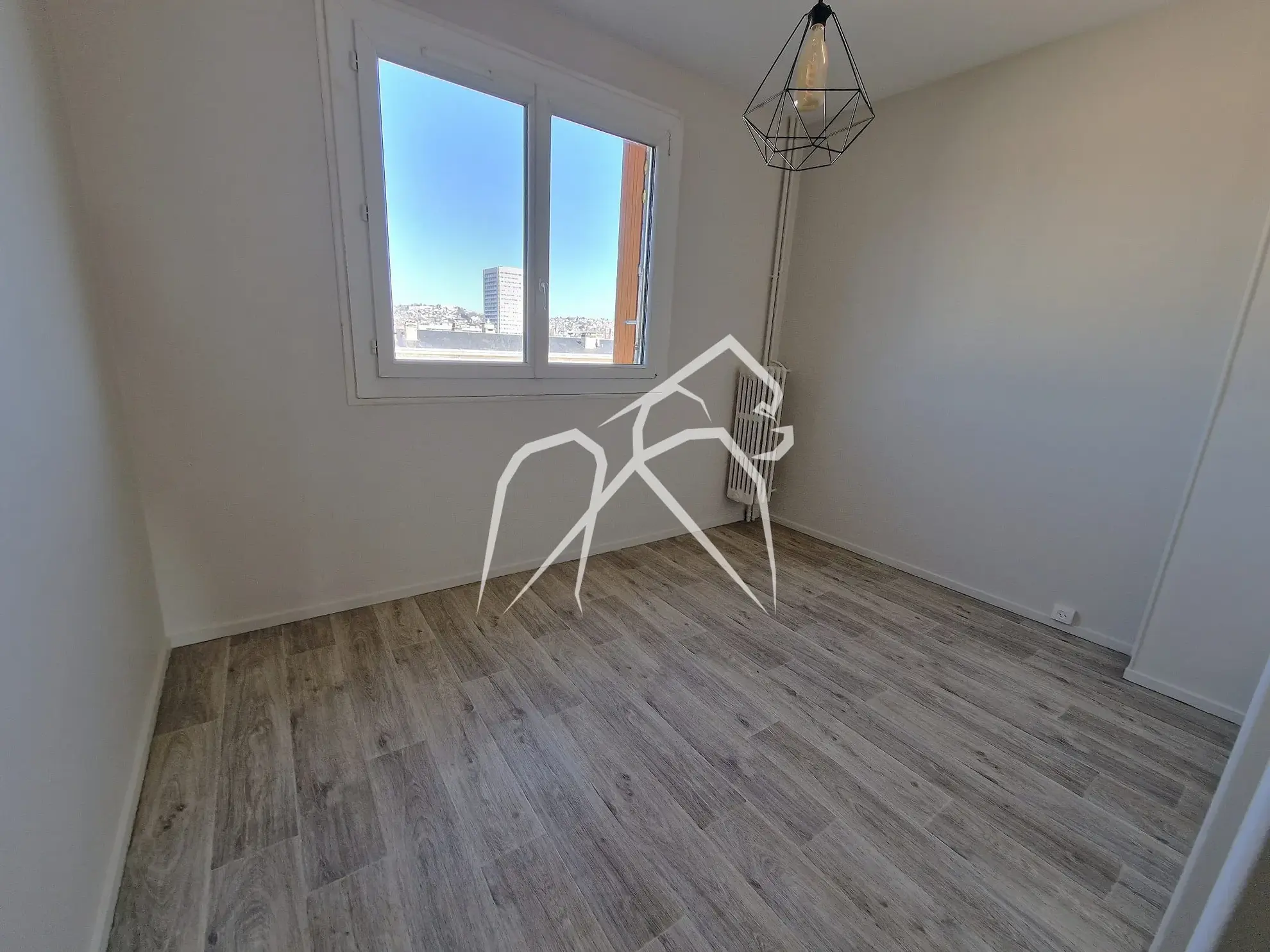 Appartement T3/4 lumineux de 61,84 m² à Rouen quai rive Sud (76100) 
