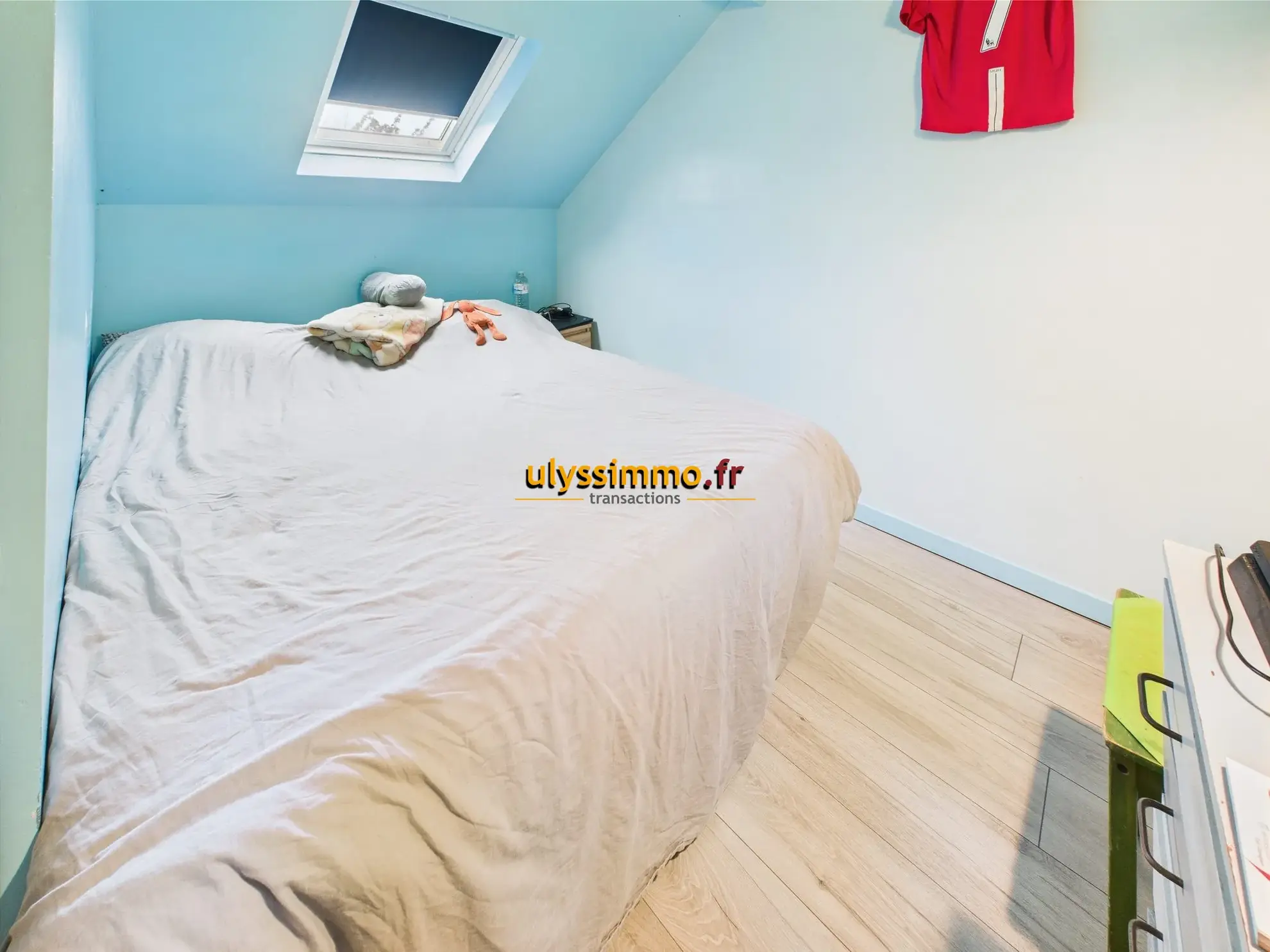 chambre  Maison familiale de 110 m² proche de Roye avec jardin et terrasse 