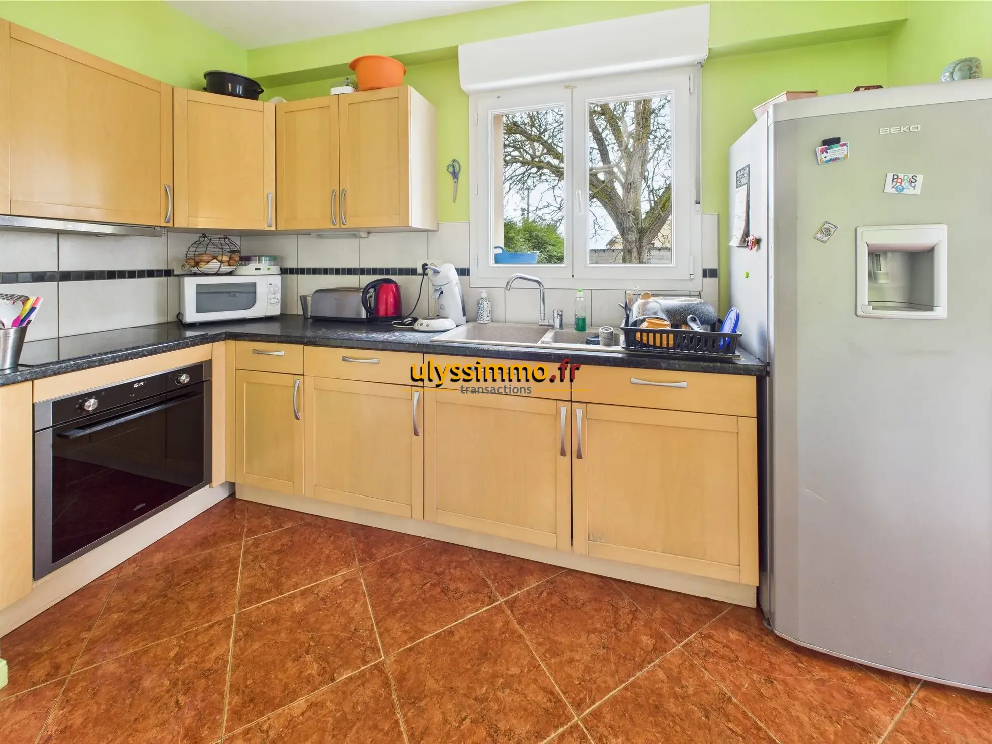 cuisine  Maison familiale de 110 m² proche de Roye avec jardin et terrasse 