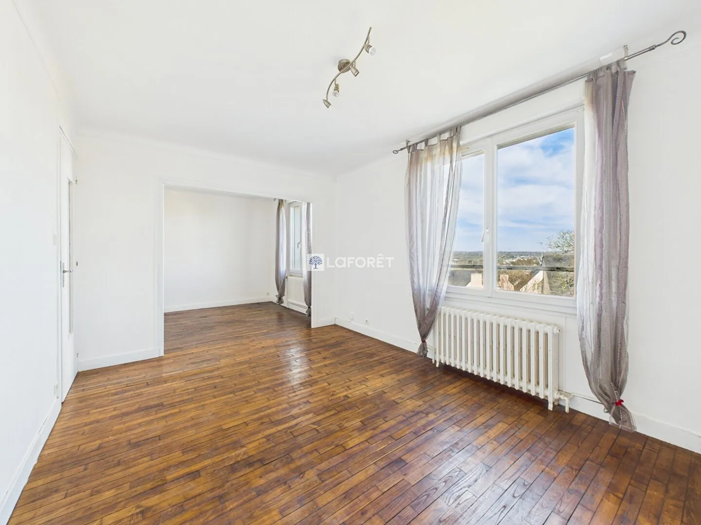 Maison de 87 m² à Quimper, quartier calme avec garage et combles aménagés 