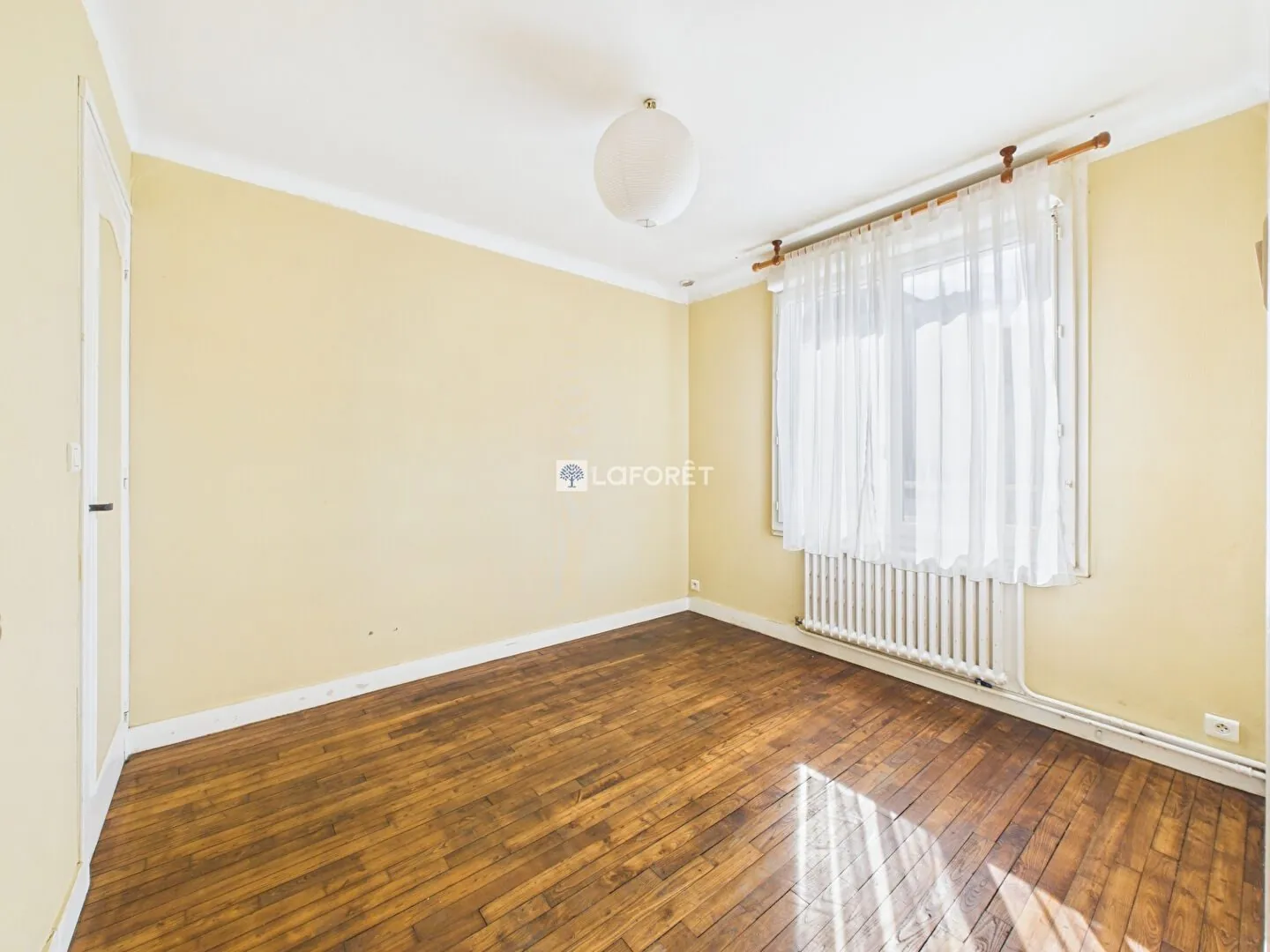 Maison de 87 m² à Quimper, quartier calme avec garage et combles aménagés 