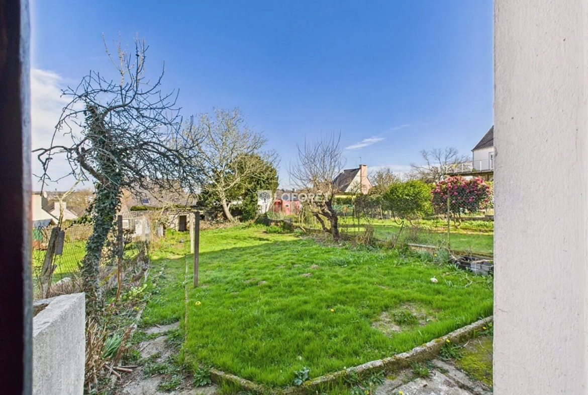 Maison de 87 m² à Quimper, quartier calme avec garage et combles aménagés 
