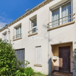 Maison de 87 m² à Quimper, quartier calme avec garage et combles aménagés