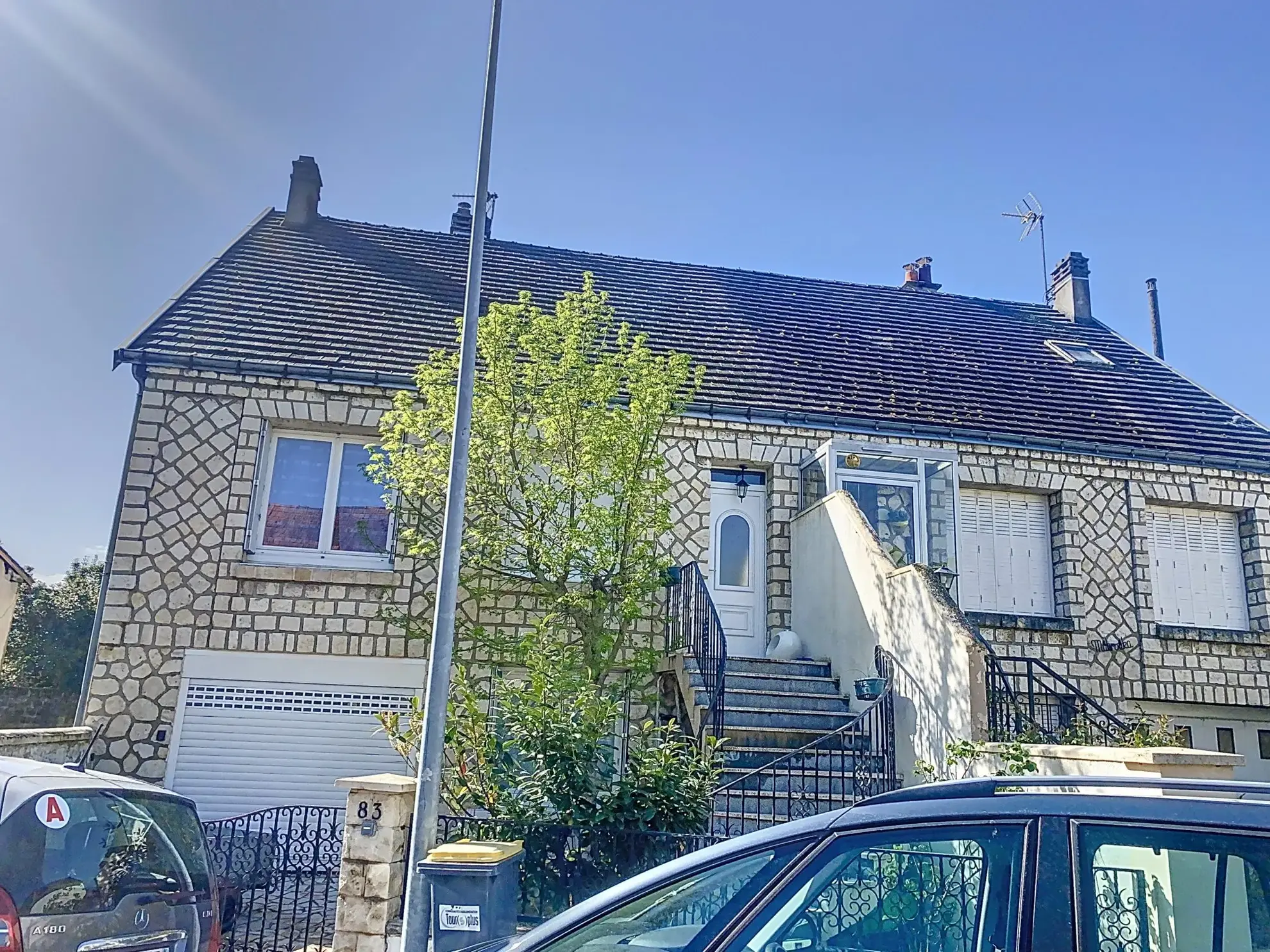 Maison à Vieux Saint Pierre des Corps proche de Tours avec terrasse et garage 