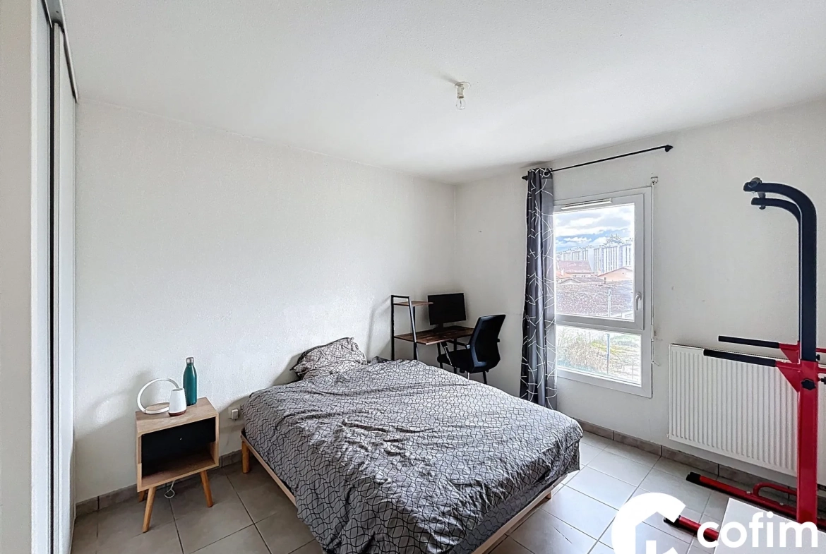 Appartement 2 pièces lumineux à Pau avec balcon, résidence récente 
